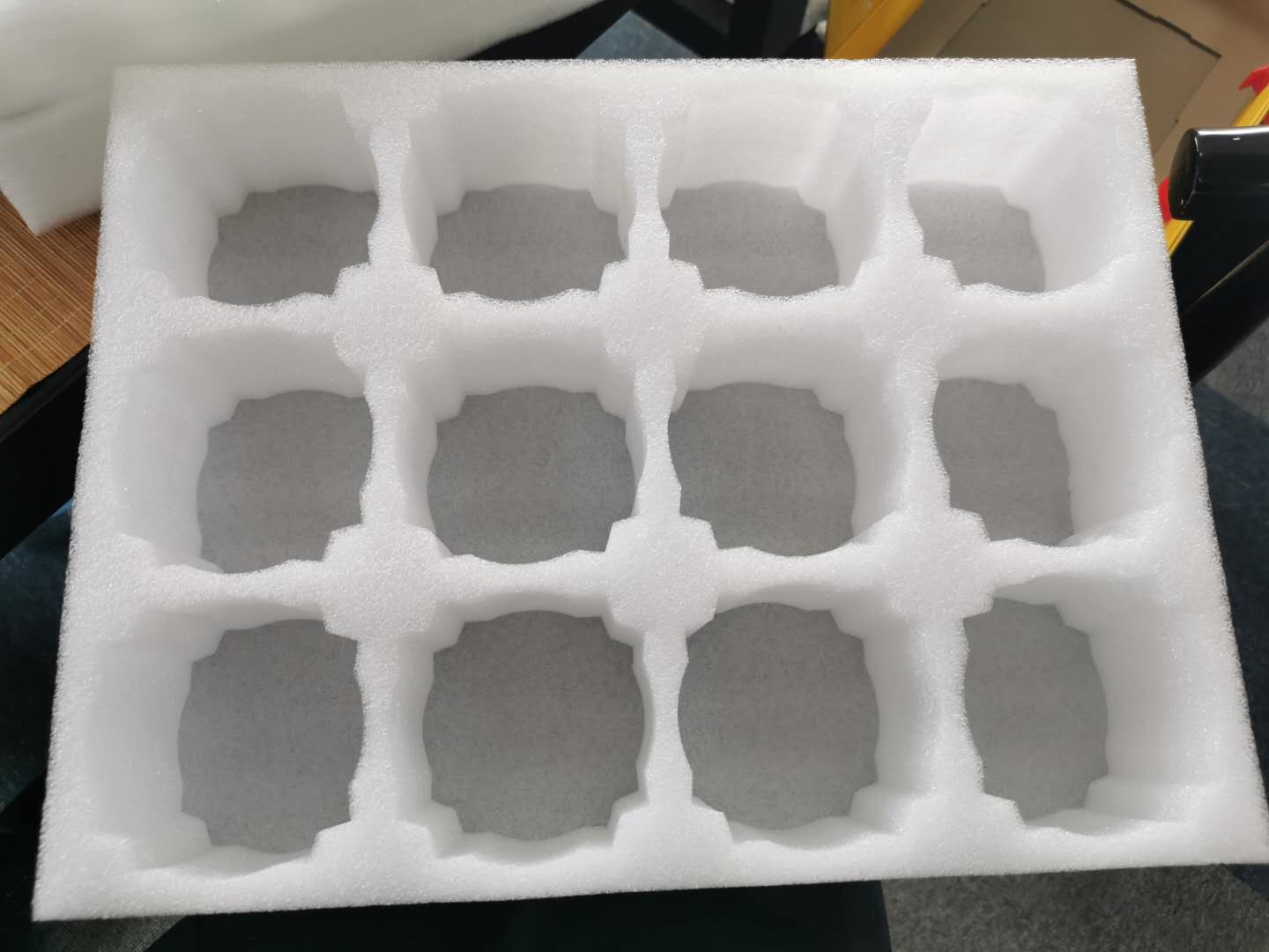 黃桃托只有防震的作用嗎？