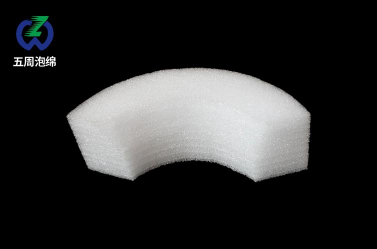 EPE珍珠棉內(nèi)襯的包裝行業(yè)應(yīng)用 EPE珍珠棉內(nèi)襯的包裝行業(yè)應(yīng)用