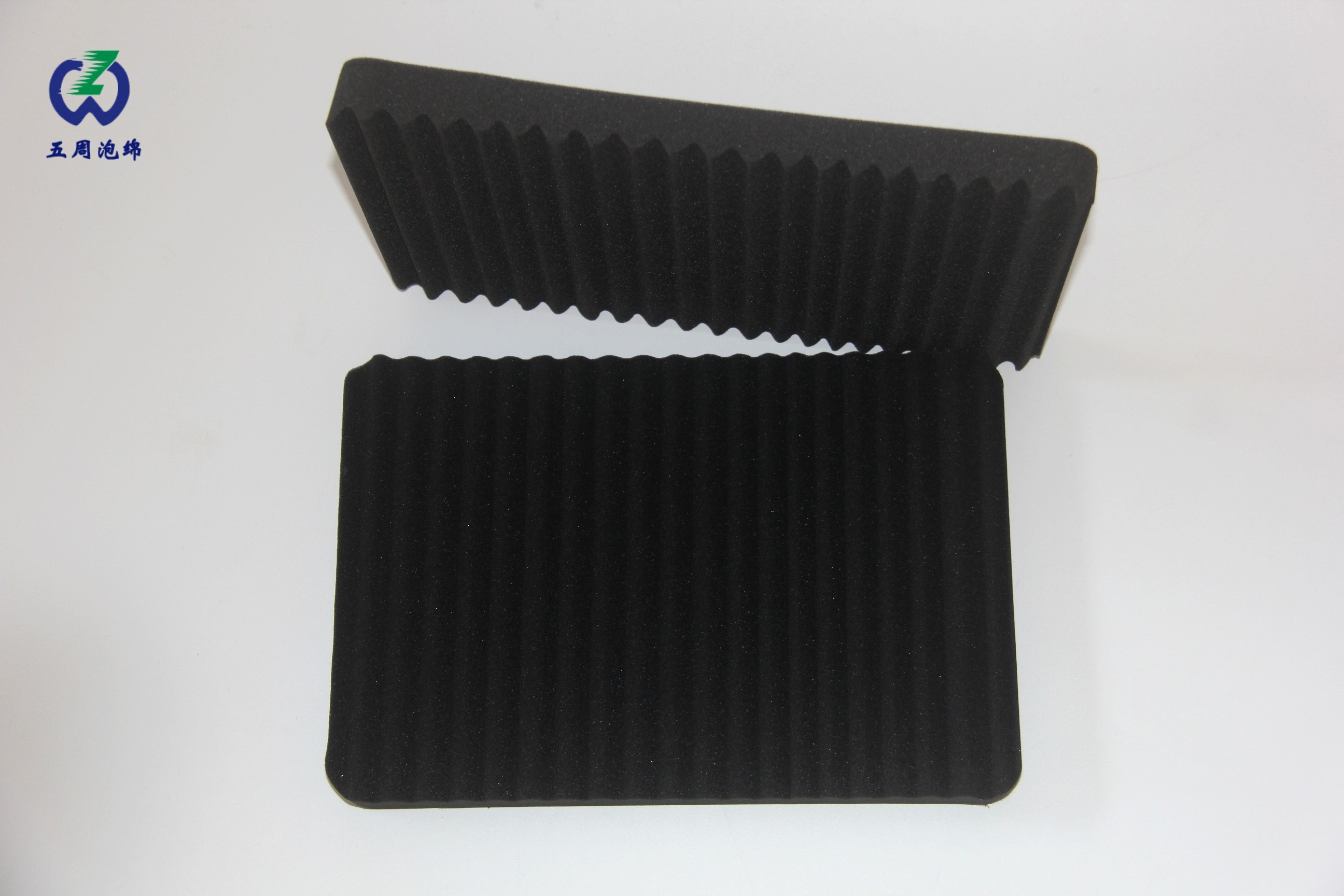 選錯內(nèi)襯材料虧大了？3分鐘看懂PU海綿內(nèi)襯的優(yōu)勢！