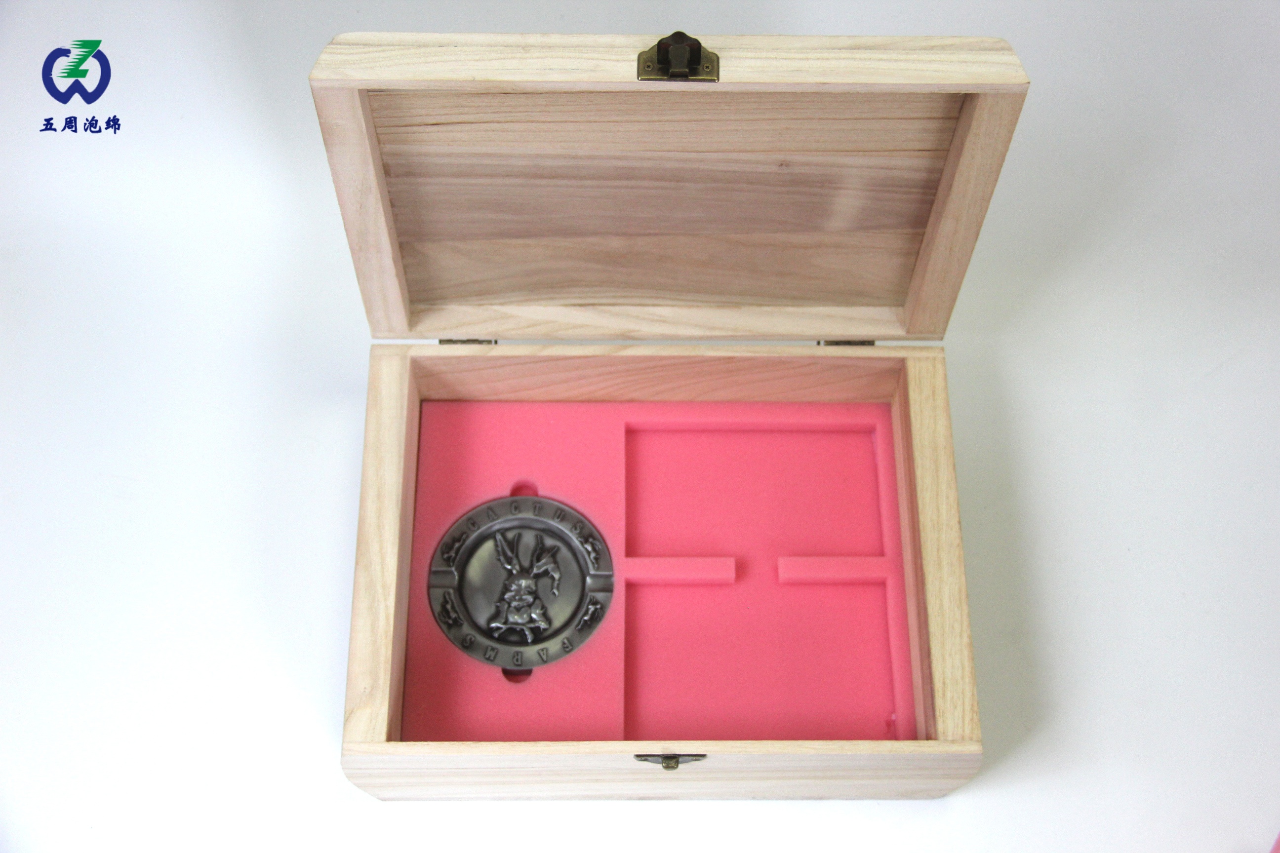 拆箱即驚艷！PU海綿內(nèi)襯怎樣打造「會(huì)呼吸」的包裝？