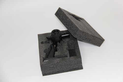 無人機(jī)控制器 EPE 內(nèi)襯：全包裹防靜電的精密防護(hù)方案