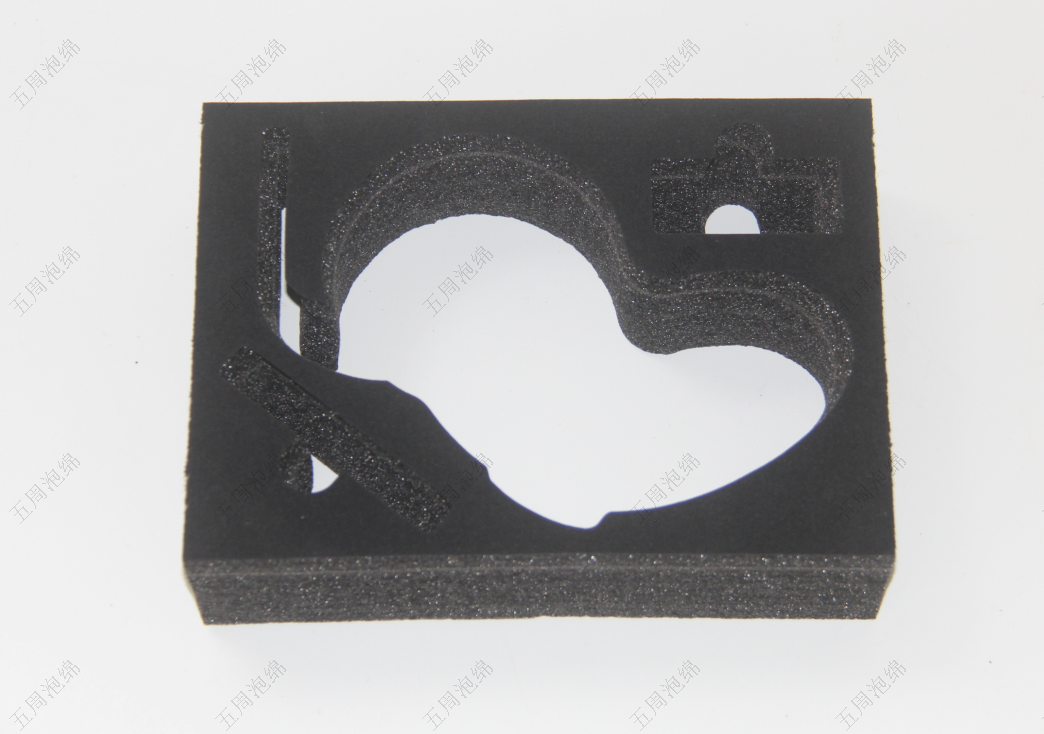 心形凹槽黑色珍珠棉內(nèi)襯：文創(chuàng)美妝工具的顏值防護(hù)方案