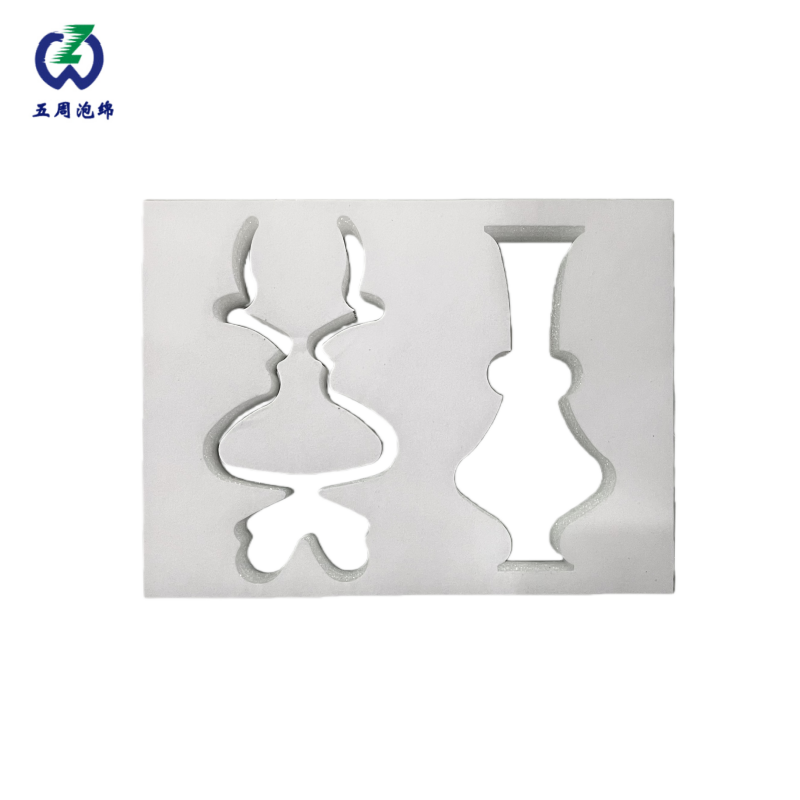 仿形白色海綿內(nèi)襯：異形工藝品的 “防護(hù)與展示雙載體”